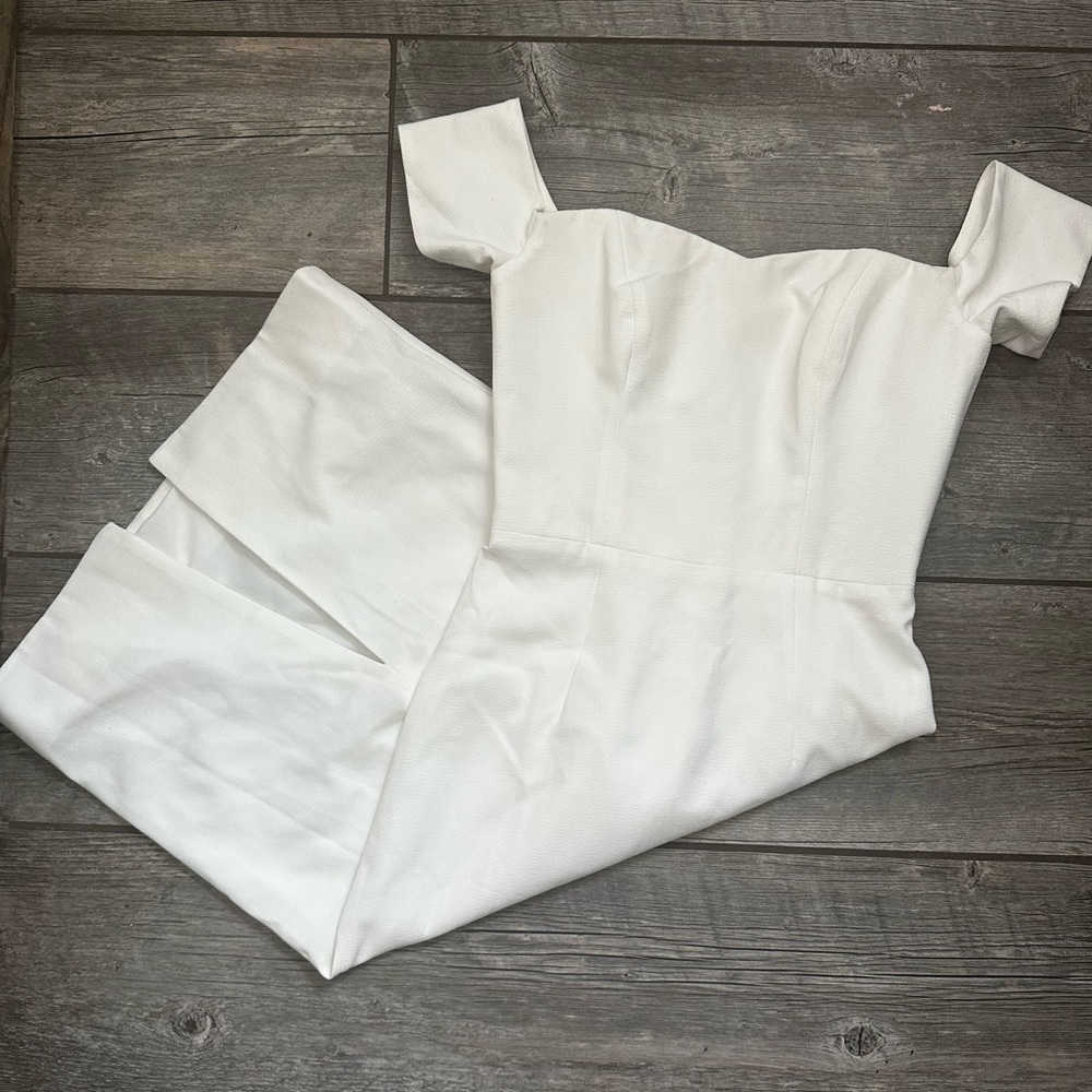 White dress 🤍